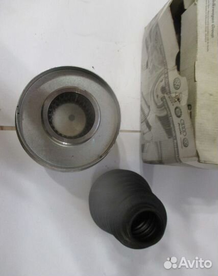 Шрус внутренний Volkswagen transporter 5 7H0407331