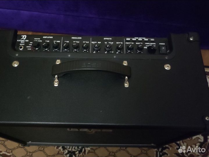 Гитарный комбоусилитель