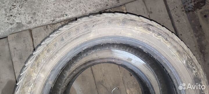 Goodyear UltraGrip Extreme 205/55 R16