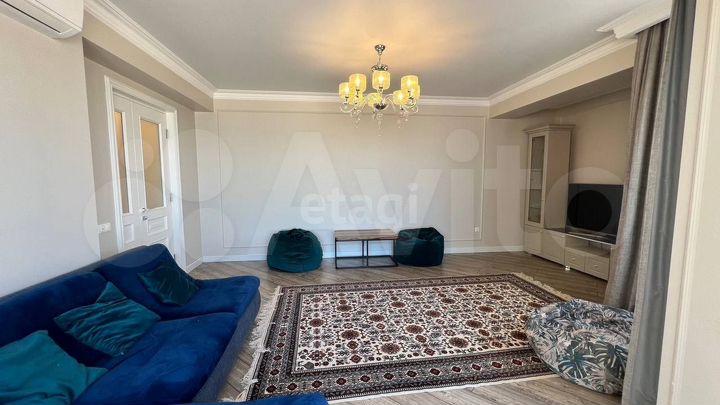 3-к. квартира, 91 м², 3/5 эт.