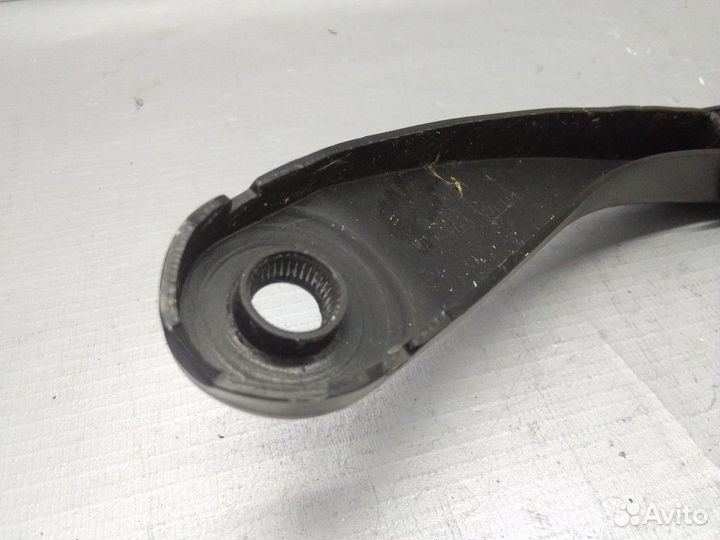 Поводок стеклоочистителя передний левый Renault Lo