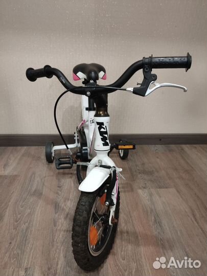 Детский велосипед четырехколесный