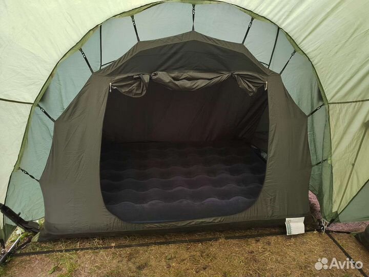 Трёхкомнатная палатка Quechua T6.3