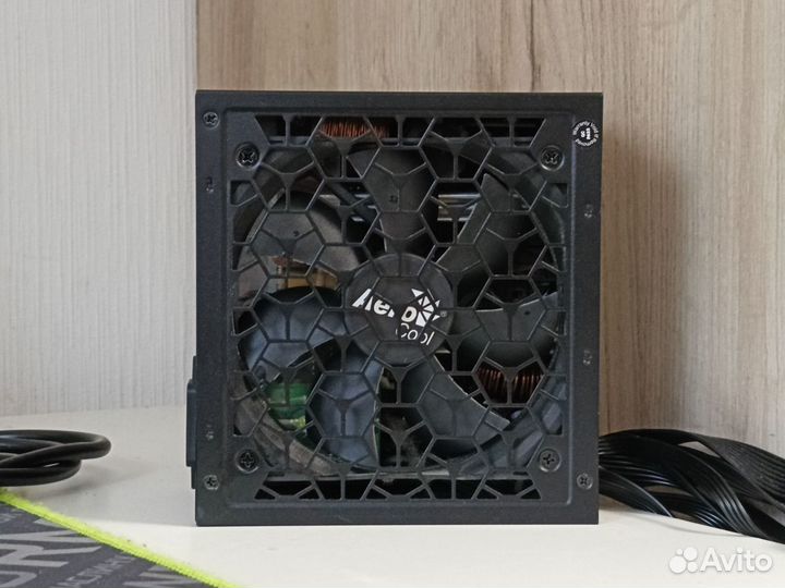 Блок питания Aerocool aero 550w white