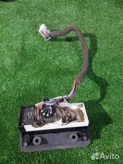 Блок управления климат-контролем задний Mitsubishi