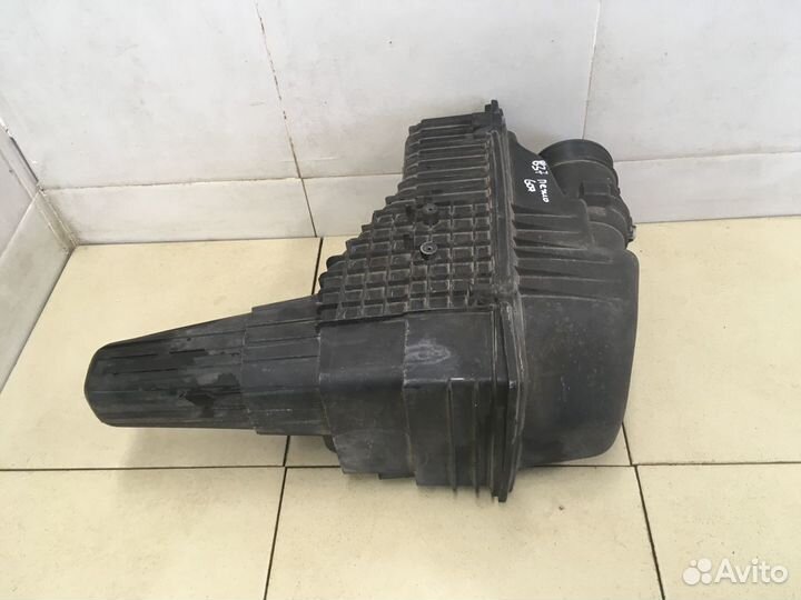 Корпус воздушного фильтра 607 2000-2010