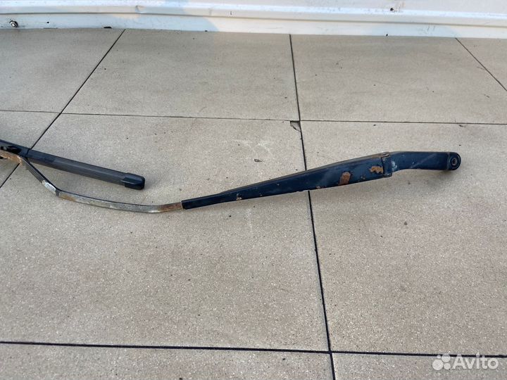 Поводок дворника правый Chevrolet Авео Т200