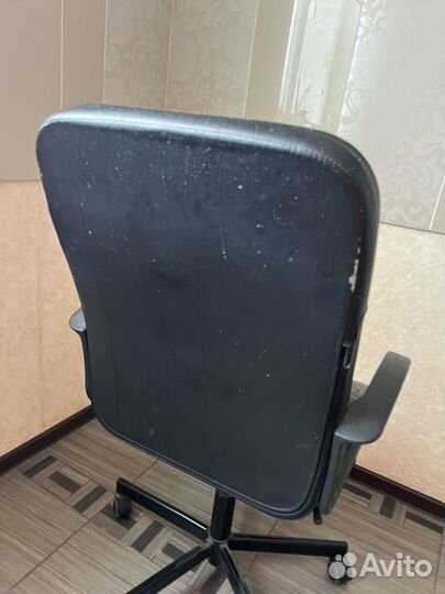 Компьютерное офисное кресло