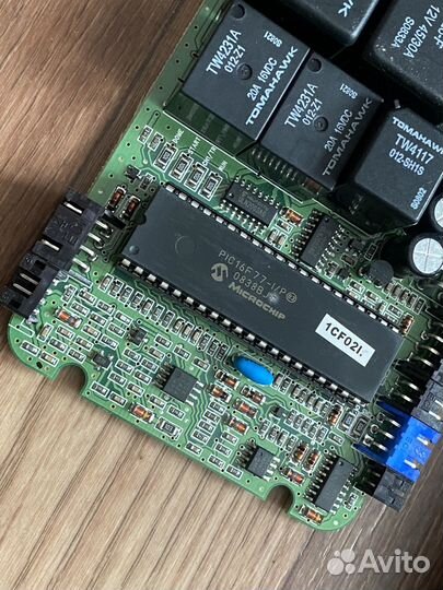 Блок сигнализации tomahawk x5