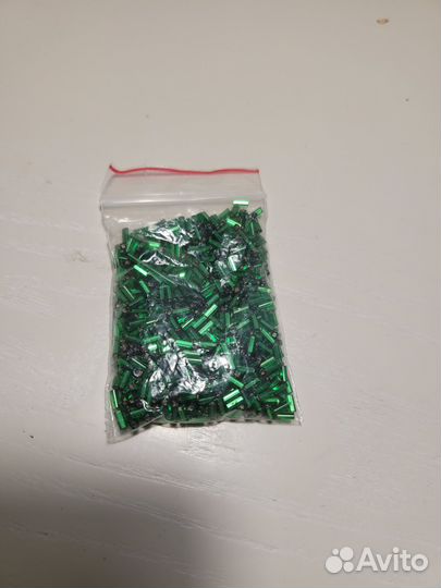 Бисер, стеклярус