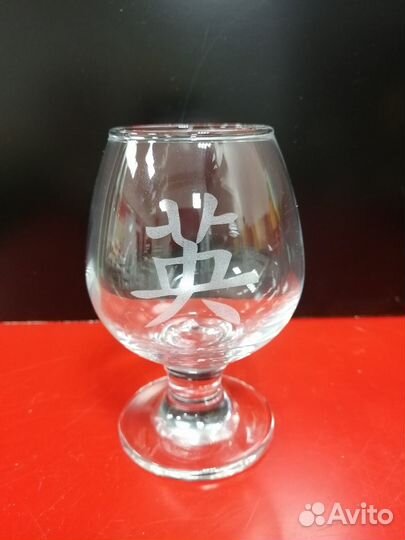 Гравировка на бокалах,гравировка на вазах и стекле