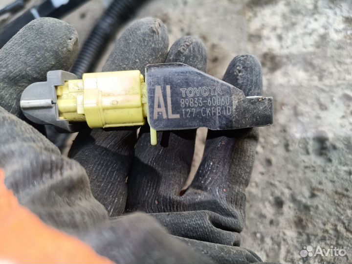 Датчик AIR BAG Toyota Land Cruiser 200 4.5 2014