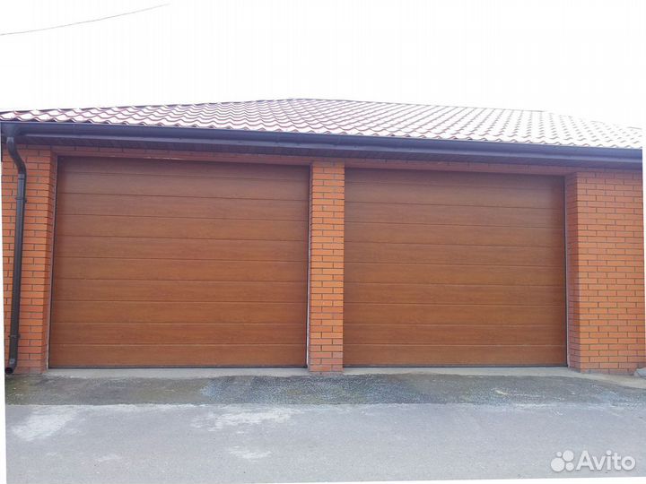 Секционные подъёмные гаражные ворота