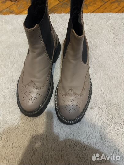 Ботинки женские демисезонные 38
