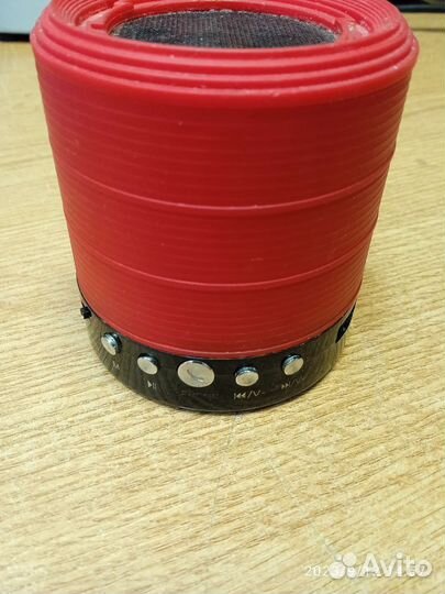 Блютуз колонка в рабочем состоянии