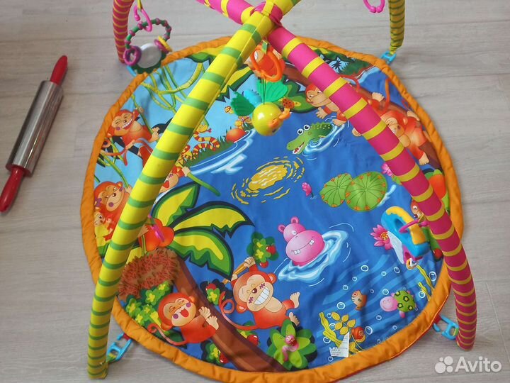 Развивающийся коврик