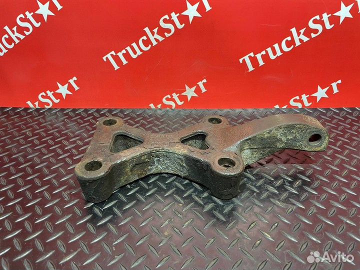 Кронштейн заднего амортизатора левый