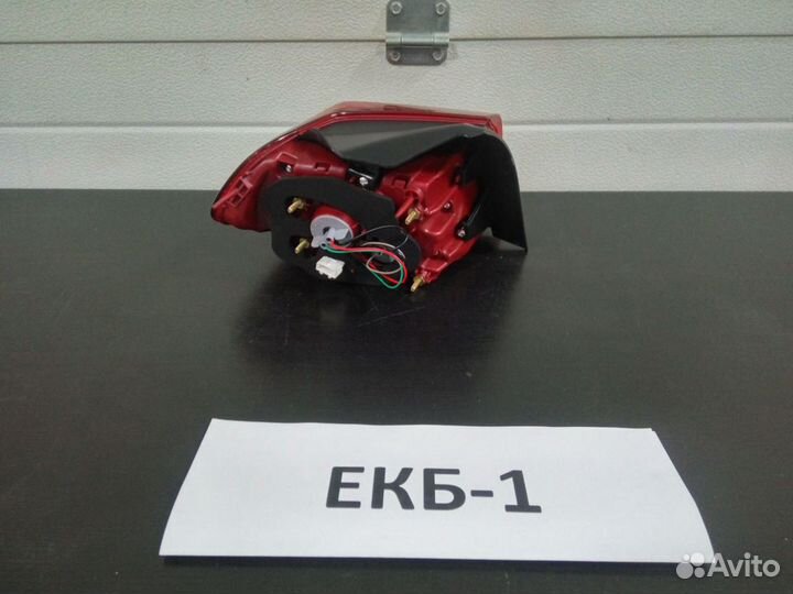 Фонарь правый внешний Kia K5 2020