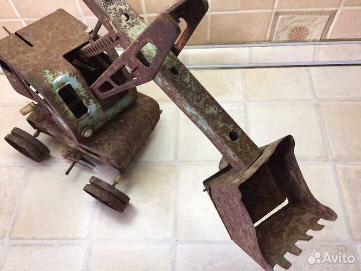 Игрушка экскаватор СССР 60-х металл в ремонт