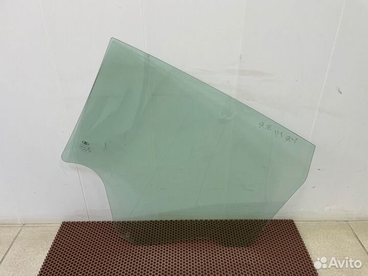 Стекло двери заднее правое LADA X-Ray