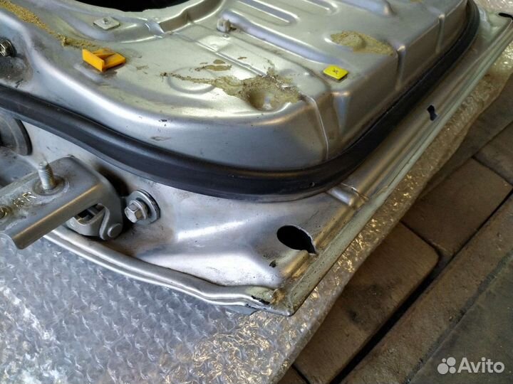 Кузовные детали Toyota Mark 2 100