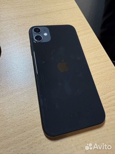 iPhone 11, 64 ГБ