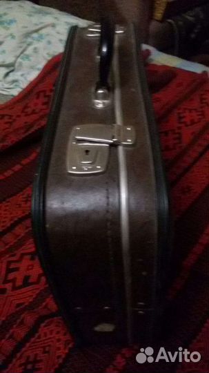 Чемодан антиквар