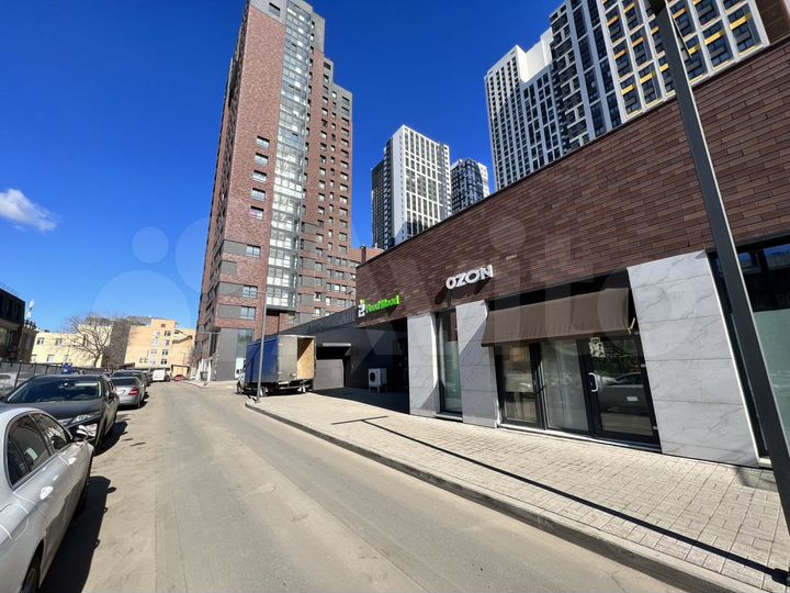 Помещение под магазин, аптеку, пекарню, 61.5 м²