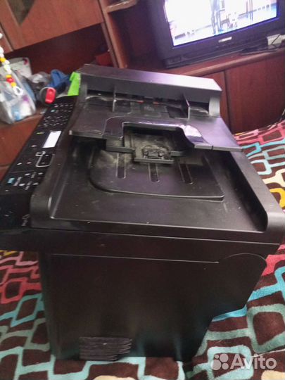 Принтер лазерный цветной hp