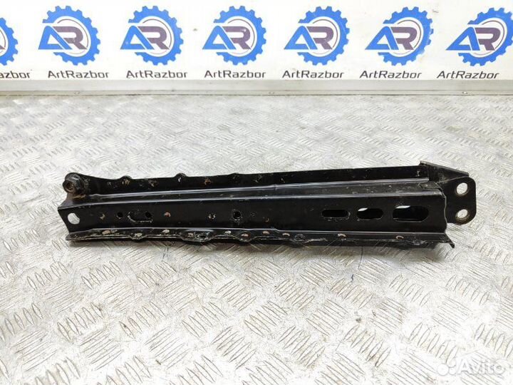 Балка передняя продольная правая Toyota Verso 1.8