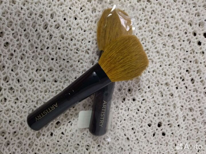 Кисть для макияжа натуральная