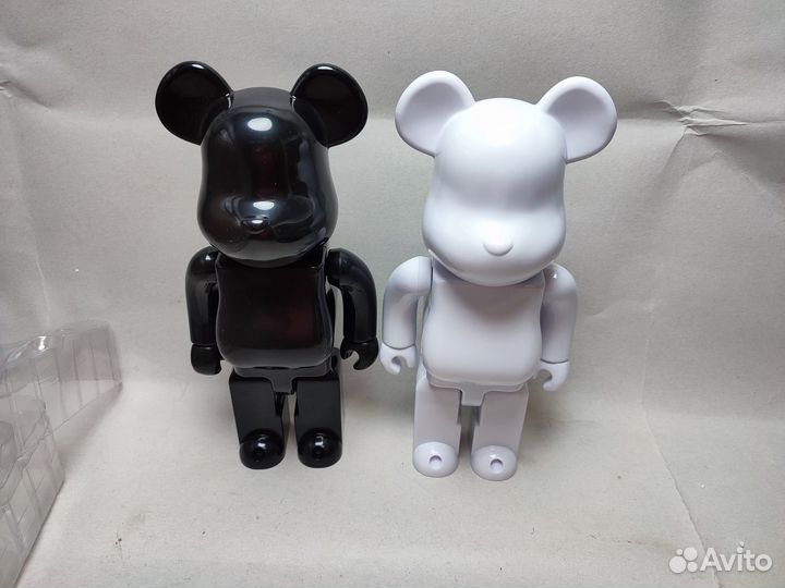 Статуэтка Bearbrick 400