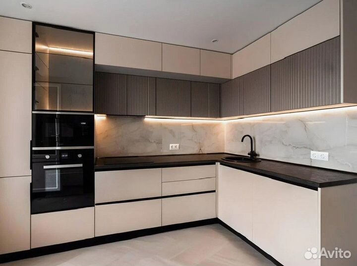 Кухня до потолка / Угловые / Прямые