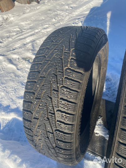 Nokian Tyres Hakkapeliitta 7 SUV 235/60 R18 107T