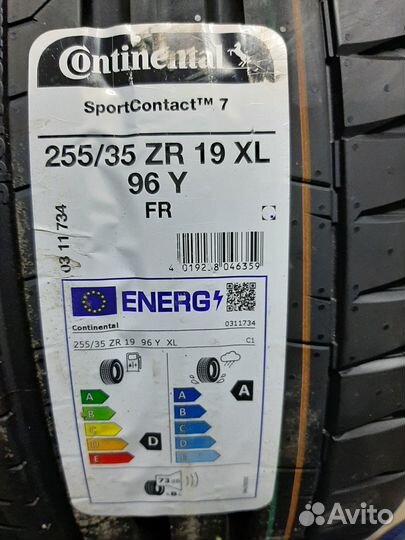 Continental ContiSportContact 7 225/40 R19 и 255/35 R19 96Y