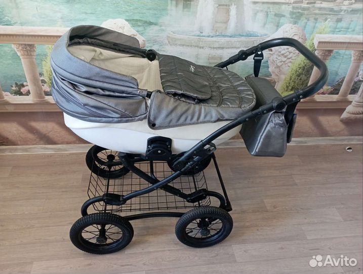 Коляска Tutis Zippy Classic 2 в 1