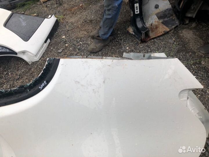 Крыло четверть заднее левое Peugeot 3008 1