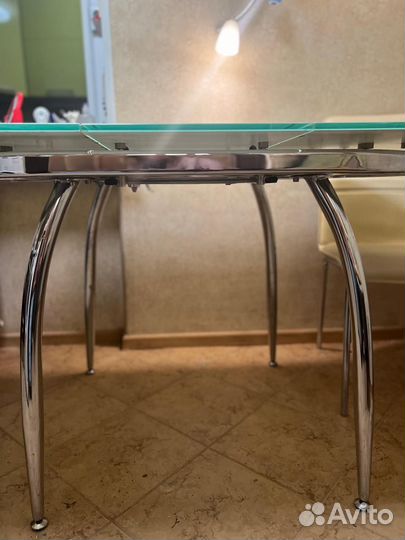 Стол кухонный стеклянный раздвижной овальный