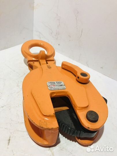 Захват для металла вертикальный универсальный Magn