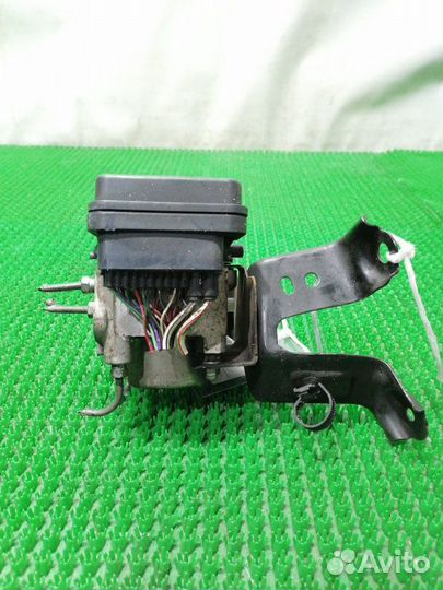 Блок ABS Toyota Alphard ANH10 2AZ-FE 2005