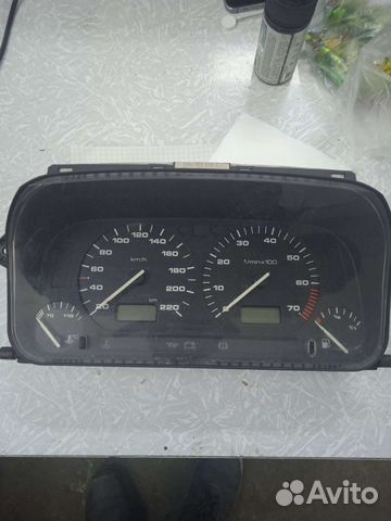 Щиток приборов Volkswagen Golf 3