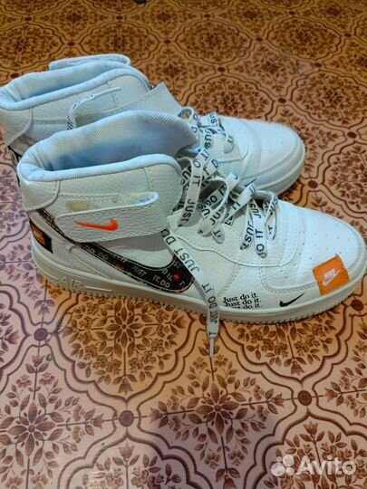 Кроссовки Nike зимние 41 размер