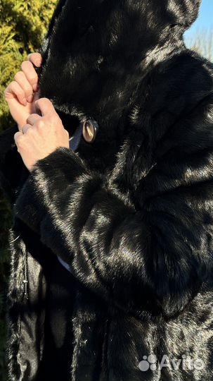 Шуба норковая с капюшоном 44 46