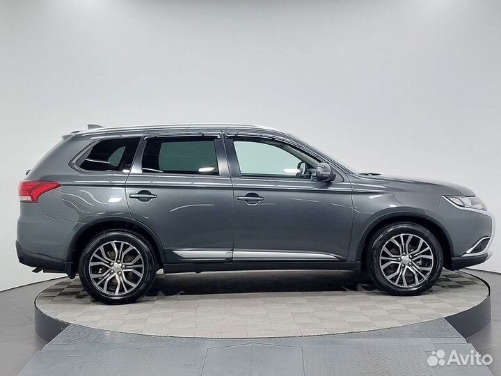 Mitsubishi Outlander 2.0 CVT, 2018, 124 558 км