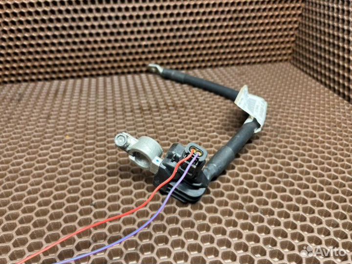 Клемма аккумулятора Audi A5