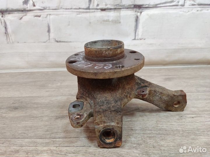 Кулак поворотный передний левый Albea Альбеа