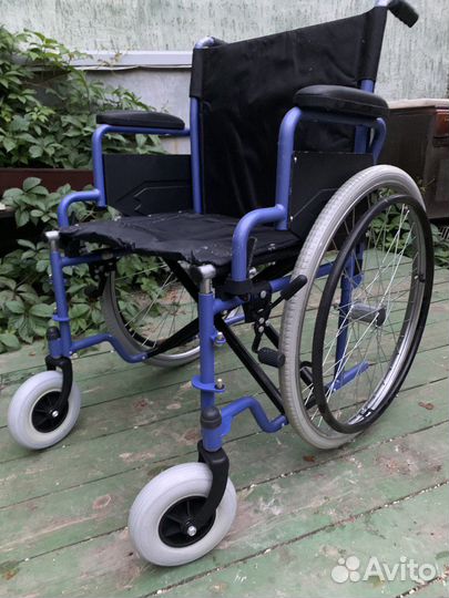 Инвалидная коляска новая