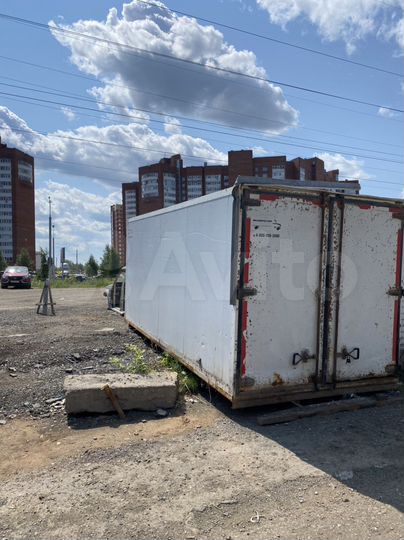 Гараж, > 30 м²