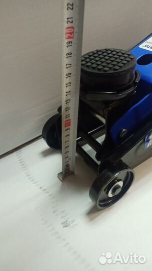 Домкрат подкатной 2,5 тонны