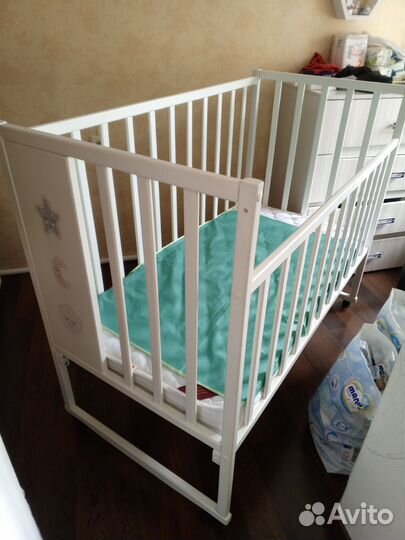 Детская кроватка
